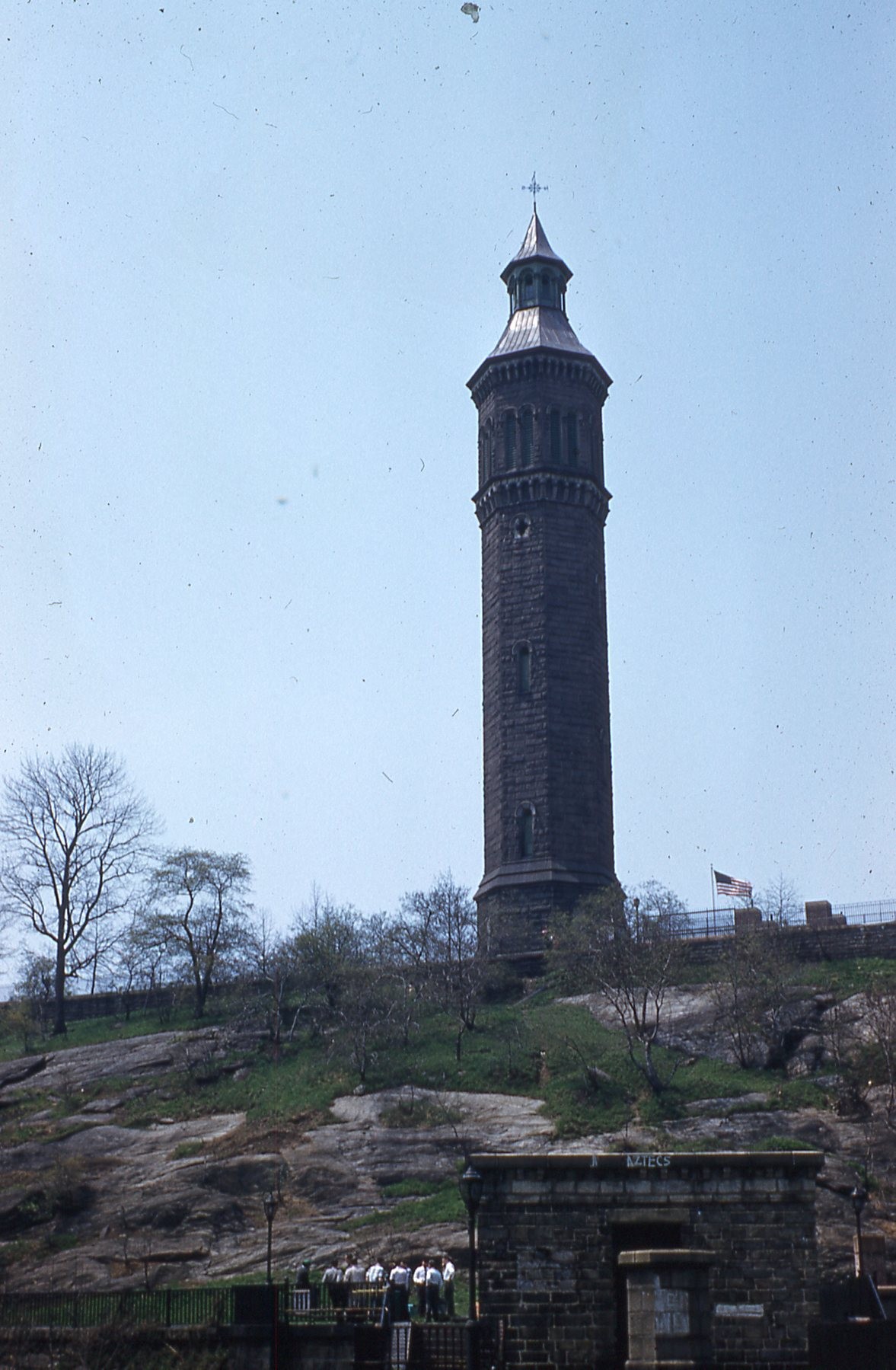 The High Bridge Water Tower, April 25, 1959 (photo: Bob Norin, W7YAQ) Photo of the High Bridge Water Tower