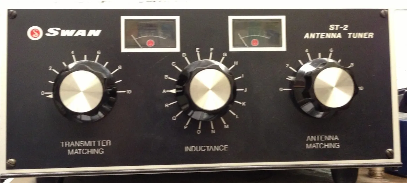 Photo of Swan ST-2