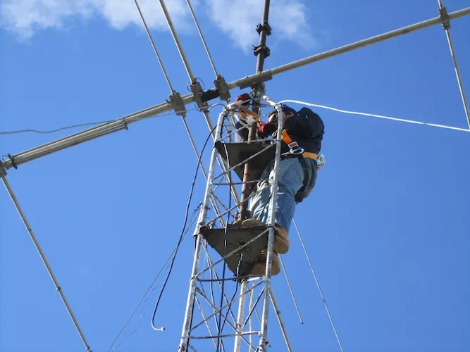 photo of rebuilt T2X rotator mounted on tower plate
