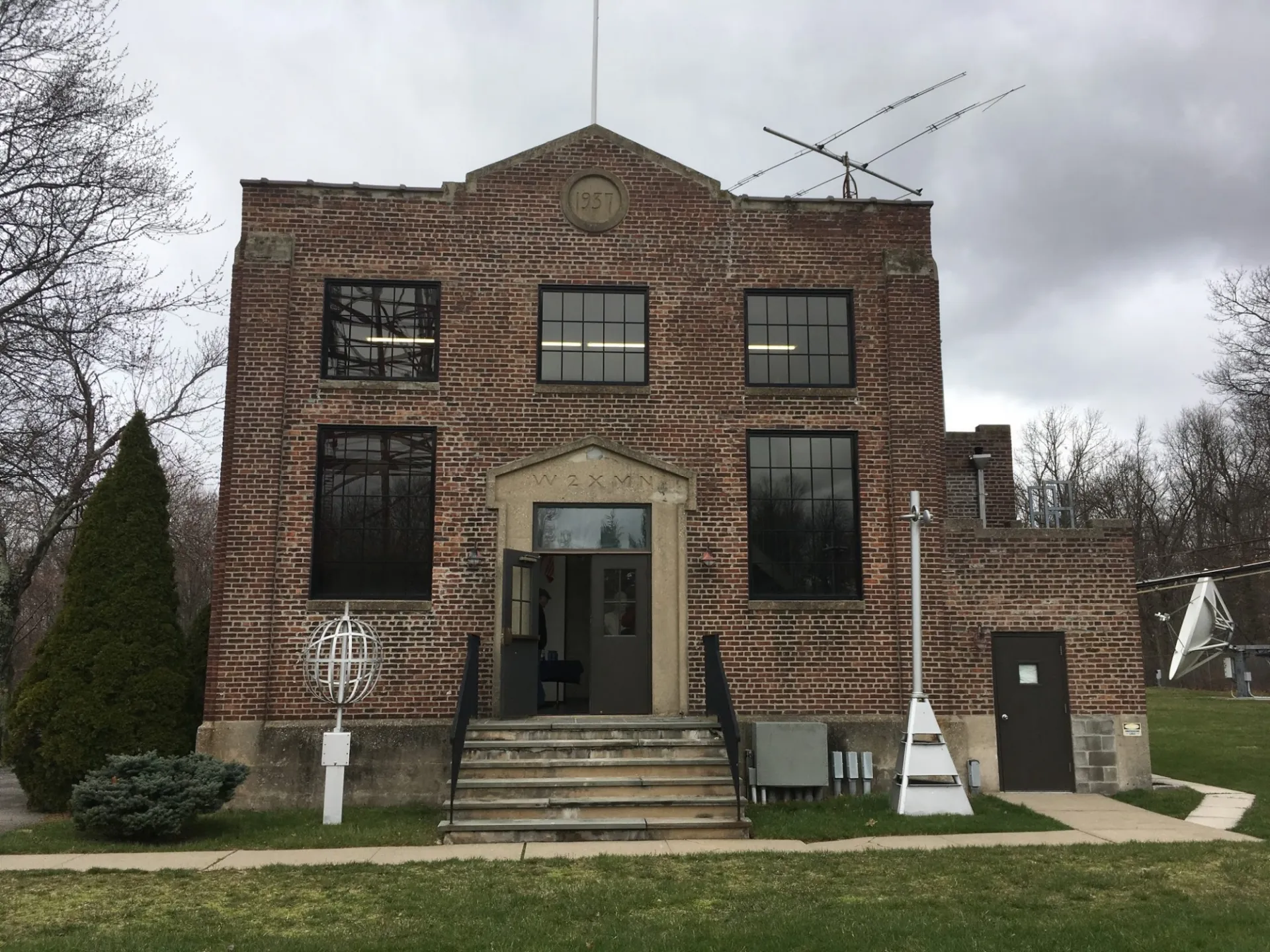 W2XMN building, Alpine, NJ